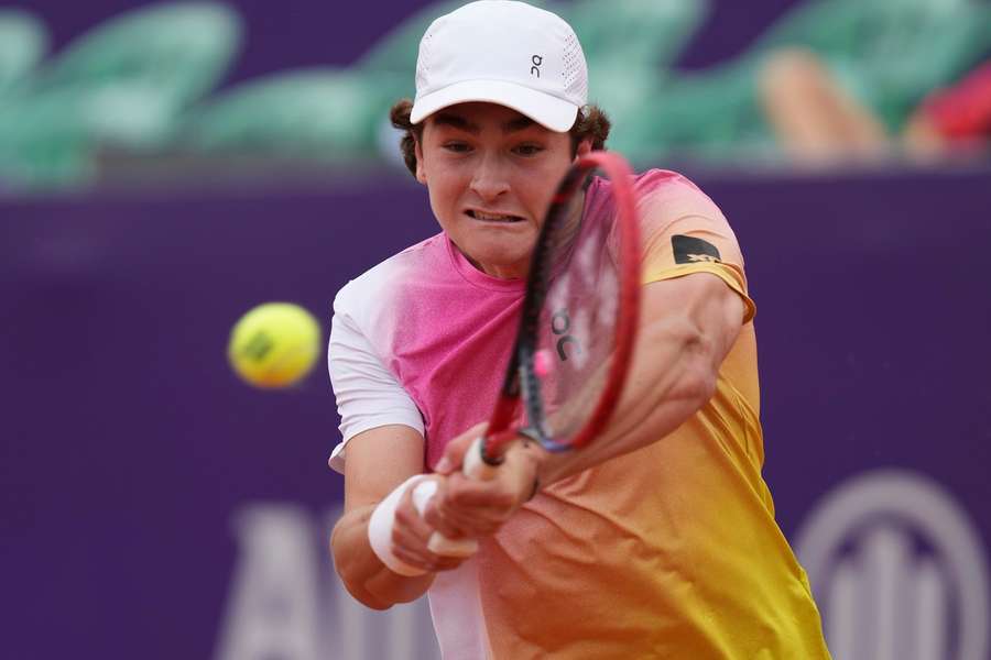João Fonseca vence Etcheverry na estreia do ATP 250 de Buenos Aires