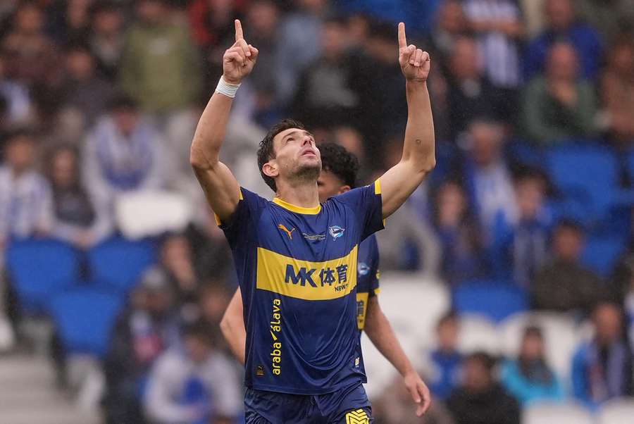 Boye celebrates scoring for Alaves Boye celebrates scoring for Alaves