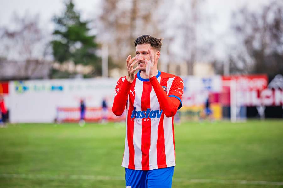 Vorlický? Už se ozval i Tvrdík! Slavia mu nechce bránit, je připravena akceptovat nízkou částku Vorlický? Už se ozval i Tvrdík! Slavia mu nechce bránit, je připravena akceptovat nízkou částku