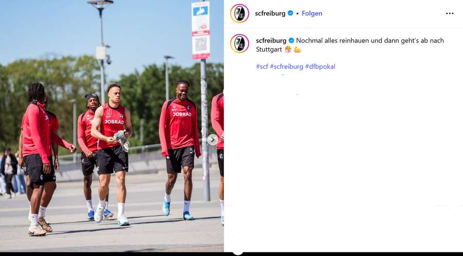 Die Spieler des SC Freiburg vor dem Pokal-Halbfinale