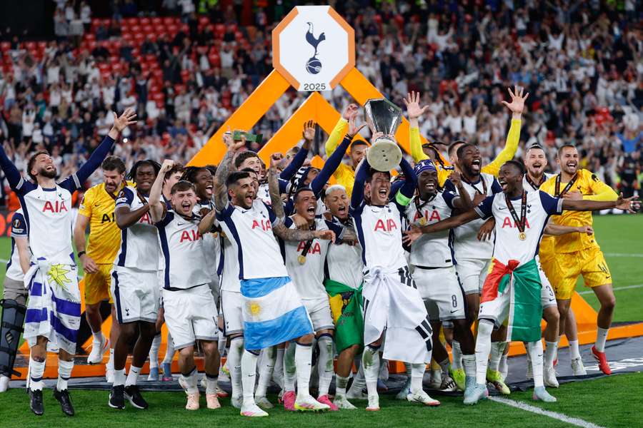 Tottenham învinge Manchester United în finala Europa League
