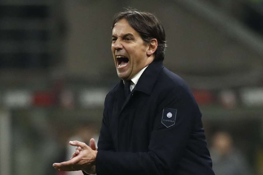 Simone Inzaghi motivating his side