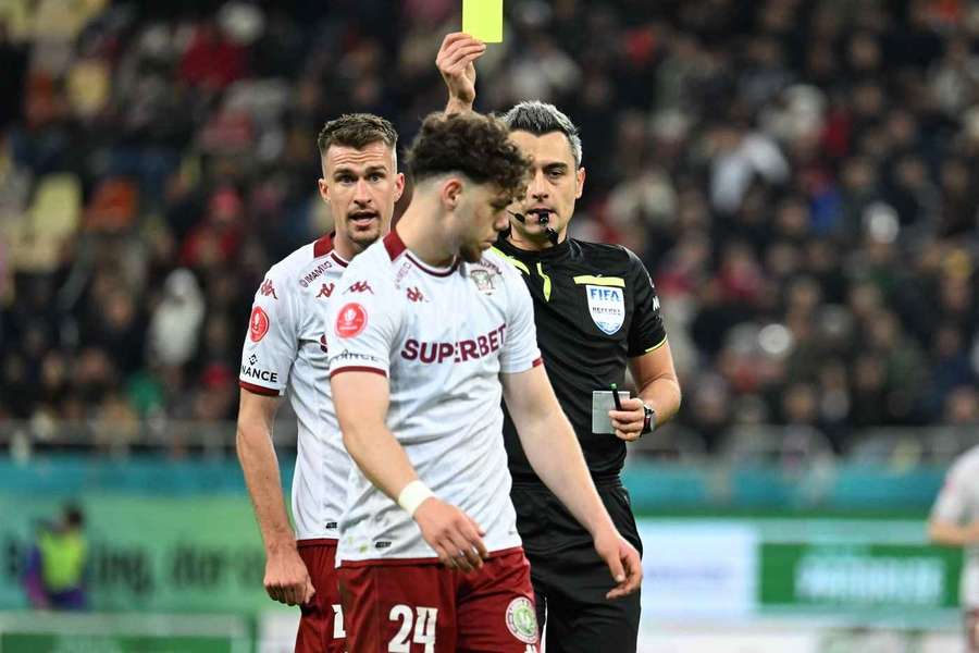 Andrei Borza a fost eliminat după ce a văzut două cartonașe galbene