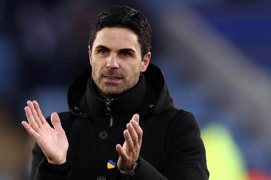 Arteta tells Chelsea boss Potter not to let pressure 'destroy' him