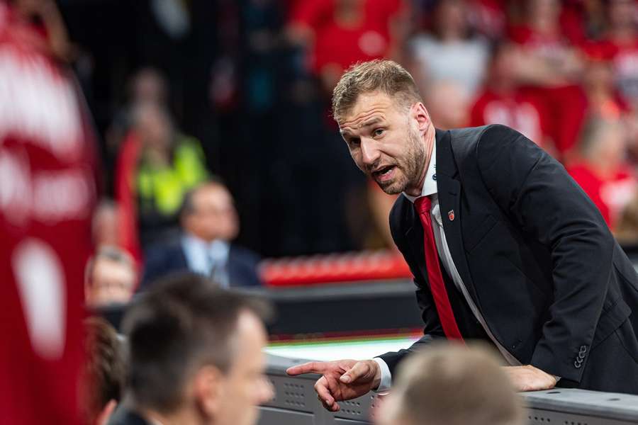 Pesic hat seine ausdrückliche Empfehlung für Gavel abgegeben Pesic hat seine ausdrückliche Empfehlung für Gavel abgegeben