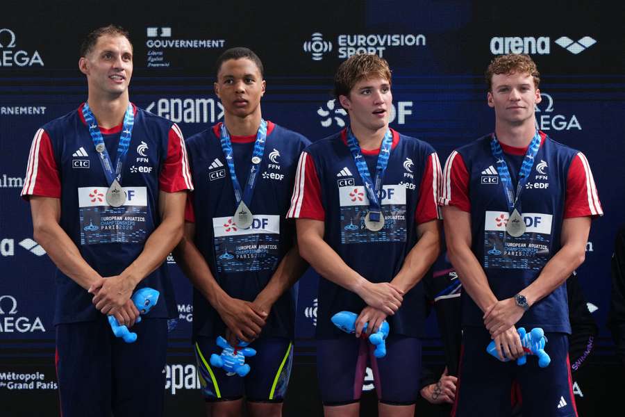 Léon Marchand a lancé les Bleus vers l'argent. Léon Marchand a lancé les Bleus vers l'argent.