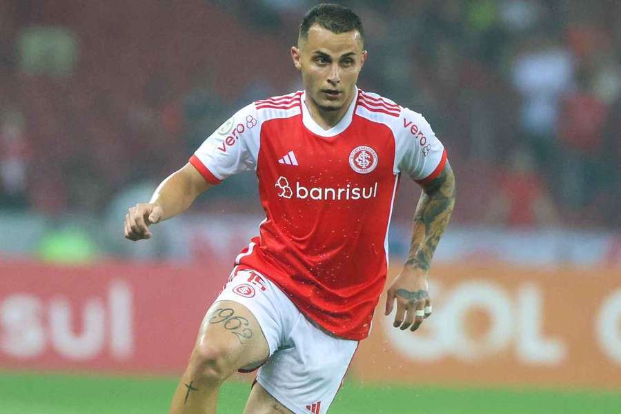 Bruno Gomes ficará meses afastado dos gramados após lesão no joelho