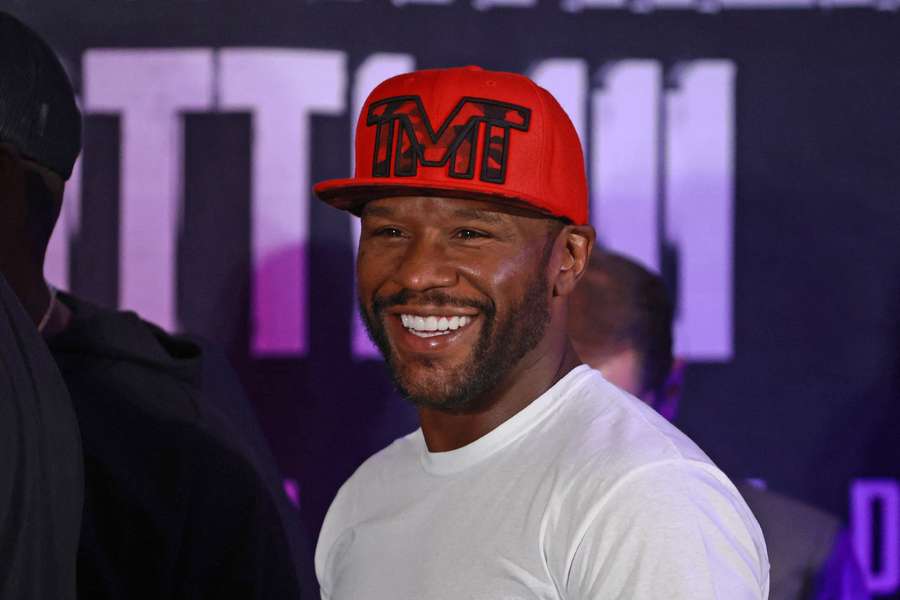 Floyd Mayweather tem 48 anos Floyd Mayweather tem 48 anos