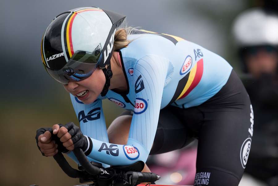 Shari Bossuyt testte positief in de derde etappe van de Ronde van Normandië