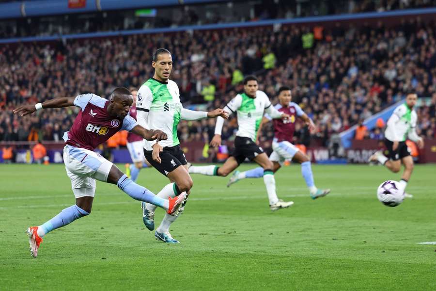 Aston Villa gibt sich keine Blöße.