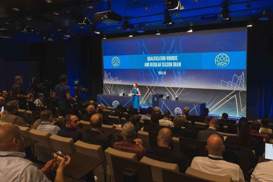 FC Porto terá de passar por três jogos antes da fase final