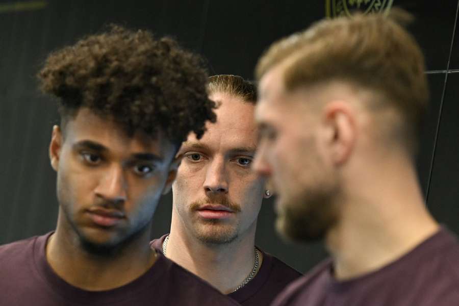 Kevin Schade, Marius Wolf en Niclas Füllkrug op de persconferentie van woensdagmiddag