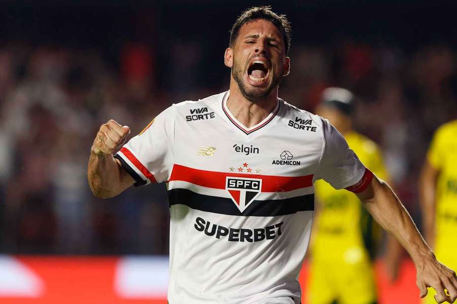 Calleri desfalcará o São Paulo por alguns meses