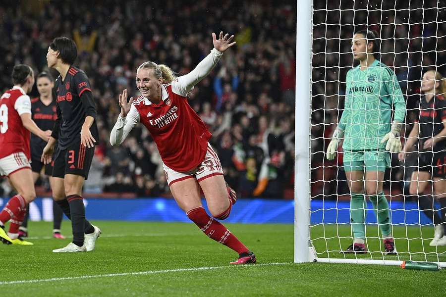 C1 féminine: Arsenal renverse le Bayern et se qualifie pour les demi-finales