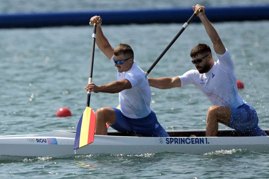 Ilie Sprîncean şi Oleg Nuță s-au calificat în semifinale la canoe-2, 500 metri