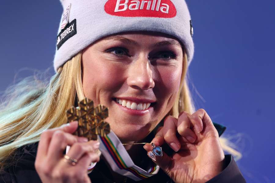 Mikaela Shiffrin volta a ação no sábado, na prova de slalom