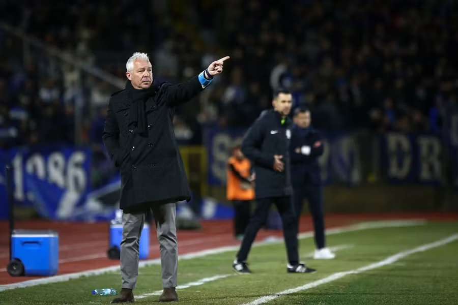 Jorge Costa no comando do Académico Viseu