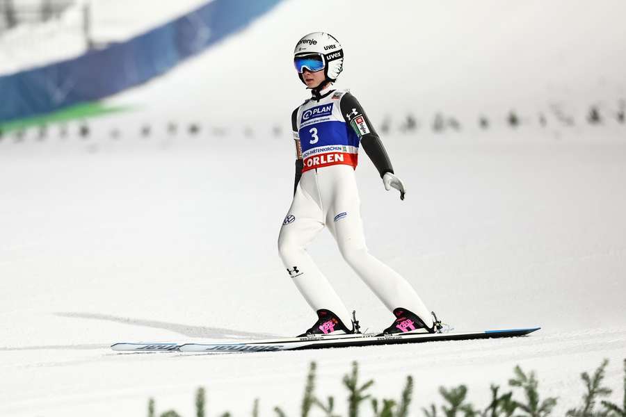 Nika Prevc dominierte in Garmisch-Partenkirchen
