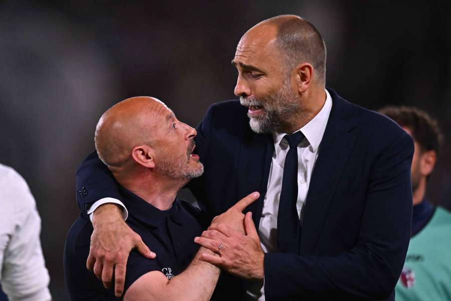 Igor Tudor with Vincenzo Italiano after the draw between Juventus and Bologna.