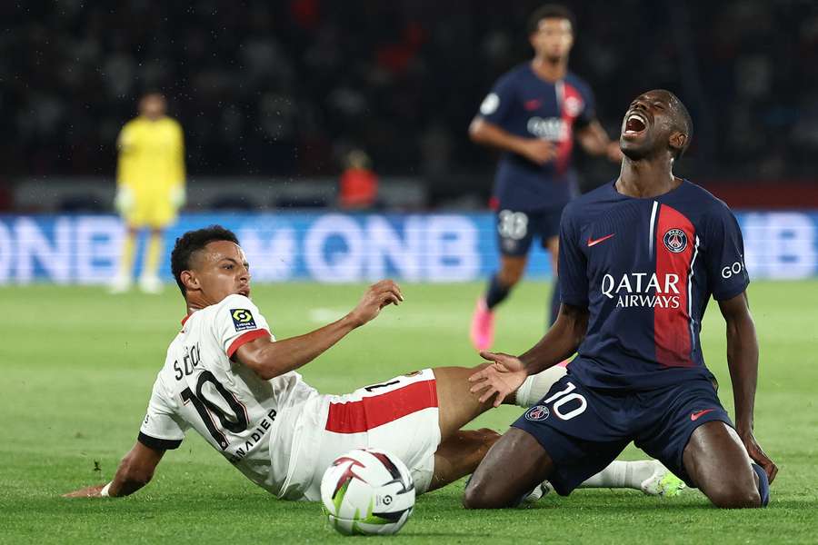 Dembélé procura o primeiro golo com a camisola do PSG