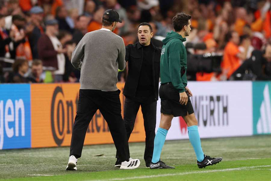 Xai cumprimenta Klopp Xai cumprimenta Klopp