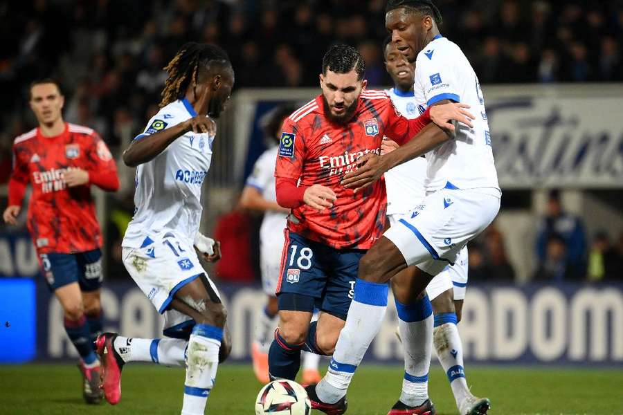 Auxerre a întors scorul după pauză și a învins-o pe Lyon cu 2-1