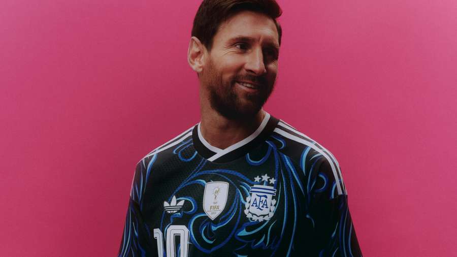 Messi wearing Argentina's reserve shirt for the World Cup
