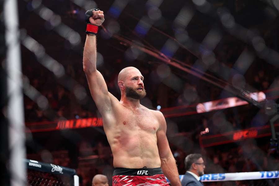 Depois de perder para Alex "Poatan" Pereira em 2024, Jiří Procházka foi para 2025 inspirado e fez duas belas lutas