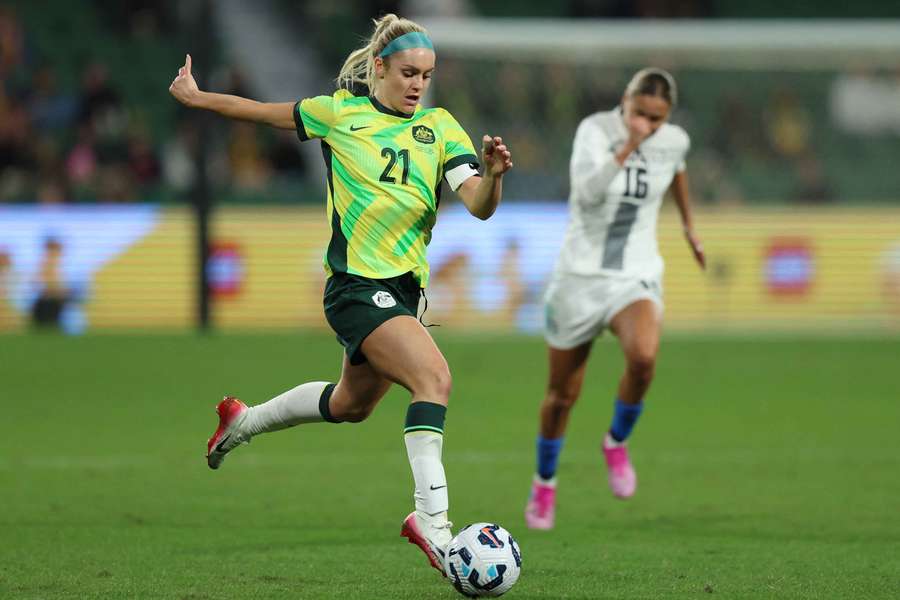 Ellie Carpenter avec l'Australie fin-juin.