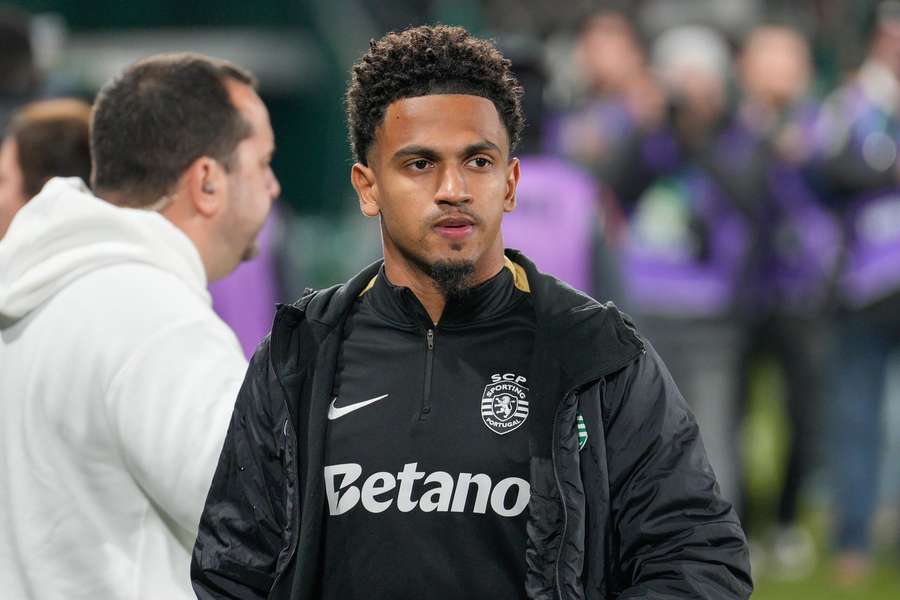 Marcus Edwards regressa a Inglaterra