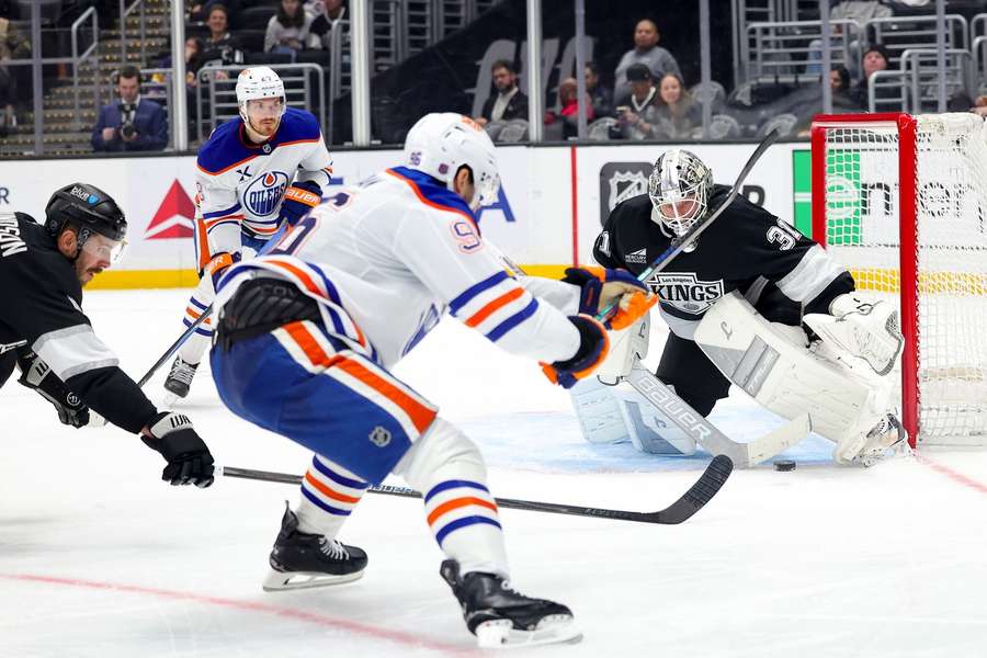 Wysoka wygrana Oilers w Los Angeles w czwartkowym meczu ligi NHL