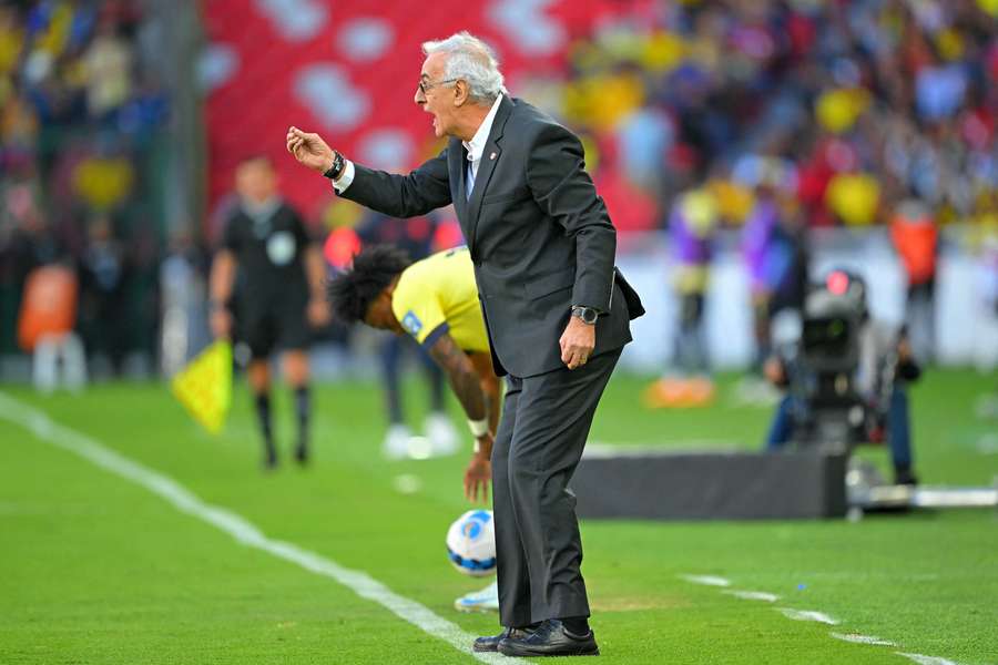 Fossati durante a partida contra o Equador