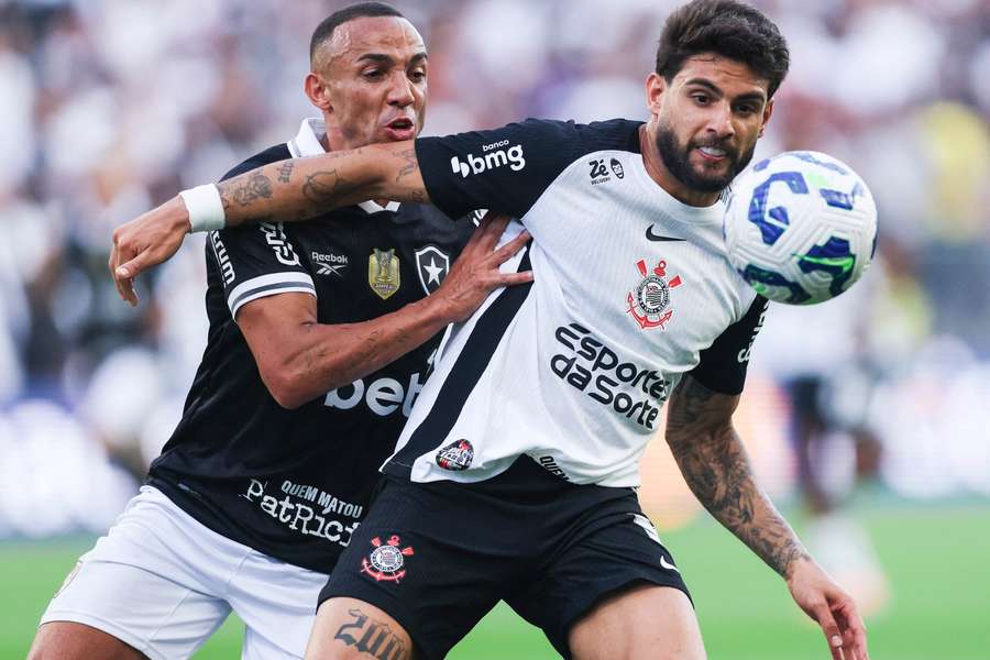 Botafogo e Corinthians voltam a se encontrar pelo Brasileirão