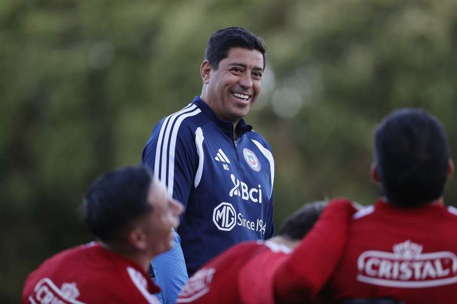 Selecionador do Chile rendido a Portugal: "É um grande candidato a estar entre os quatro melhores do Mundial"