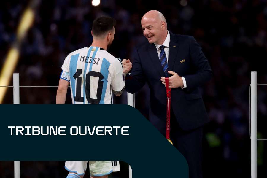 Gianni Infantino et Lionel Messi lors de la Coupe du monde 2022 au Qatar Gianni Infantino et Lionel Messi lors de la Coupe du monde 2022 au Qatar