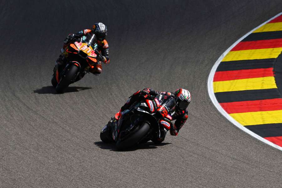 Bezzecchi, durante la clasificación del Gran Premio de Alemania donde se rompió la clavícula Bezzecchi, durante la clasificación del Gran Premio de Alemania donde se rompió la clavícula