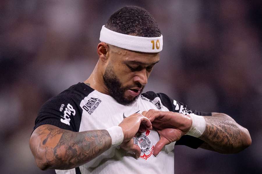 Memphis Depay negocia renovação com Corinthians Memphis Depay negocia renovação com Corinthians