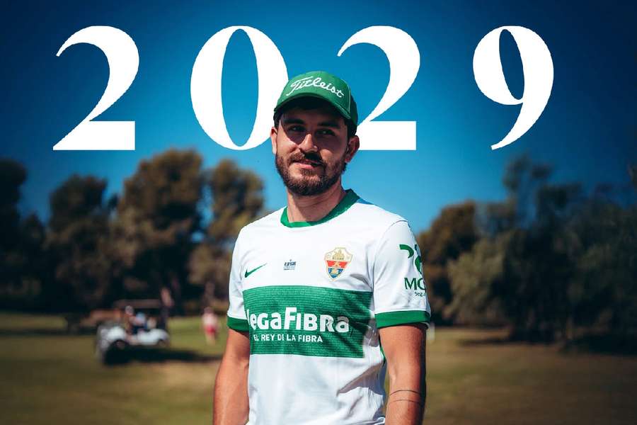 Víctor Chust se compromete con el Elche hasta 2029 Víctor Chust se compromete con el Elche hasta 2029