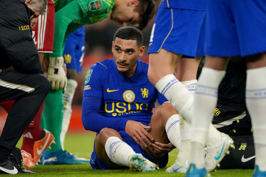 Maxence Lacroix touché à une cuisse à une semaine de la liste de Zidane Maxence Lacroix touché à une cuisse à une semaine de la liste de Zidane