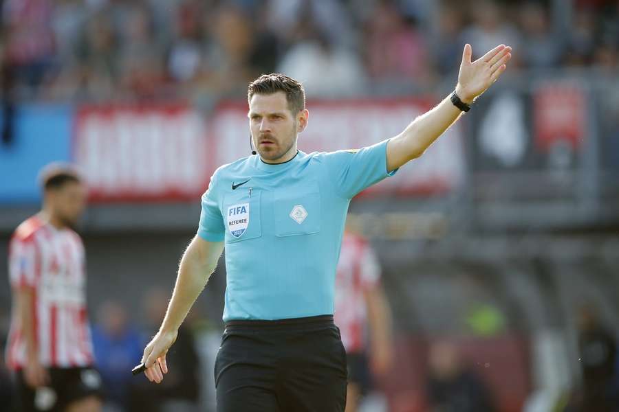 Arbitrul Jochem Kamphuis