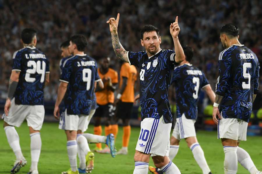 Messi esulta dopo un gol nell'amichevole allo Zambia Messi esulta dopo un gol nell'amichevole allo Zambia