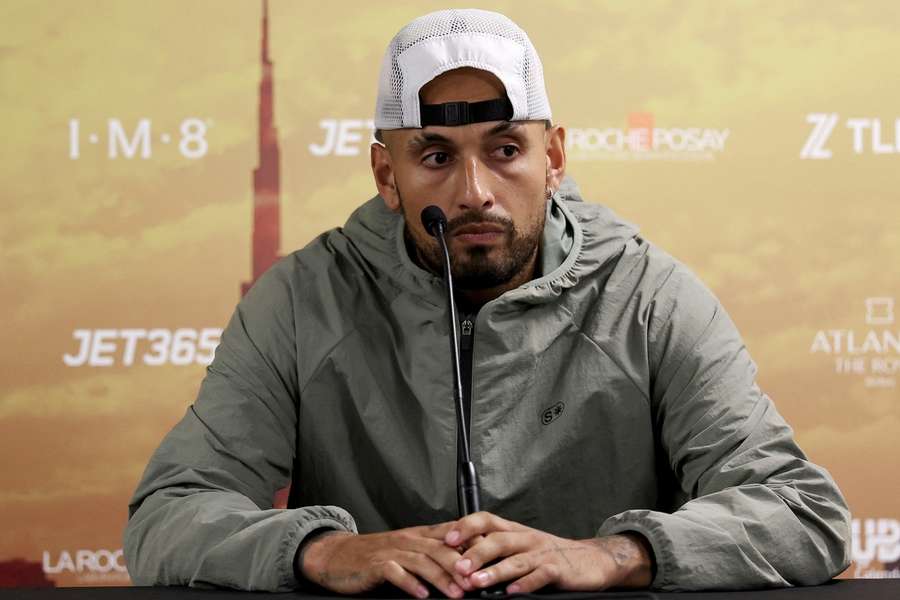Nick Kyrgios na tiskové konferenci.