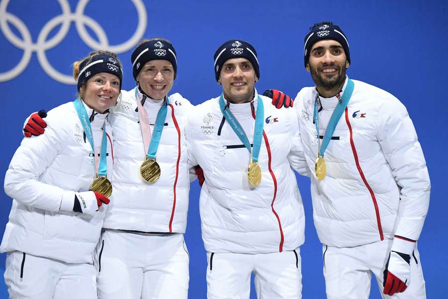 Le relais mixte de 2018, symbole de la domination française en biathlon.