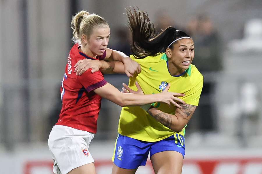 O Brasil foi mal em amistoso com a Noruega e perdeu a sequência invicta O Brasil foi mal em amistoso com a Noruega e perdeu a sequência invicta