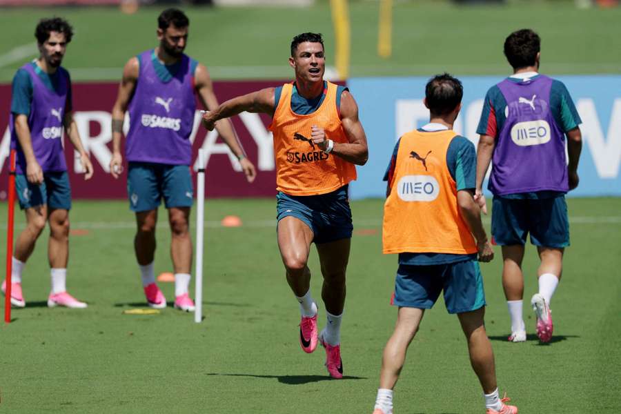 Cristiano Ronaldo no treino da seleção nacional Cristiano Ronaldo no treino da seleção nacional