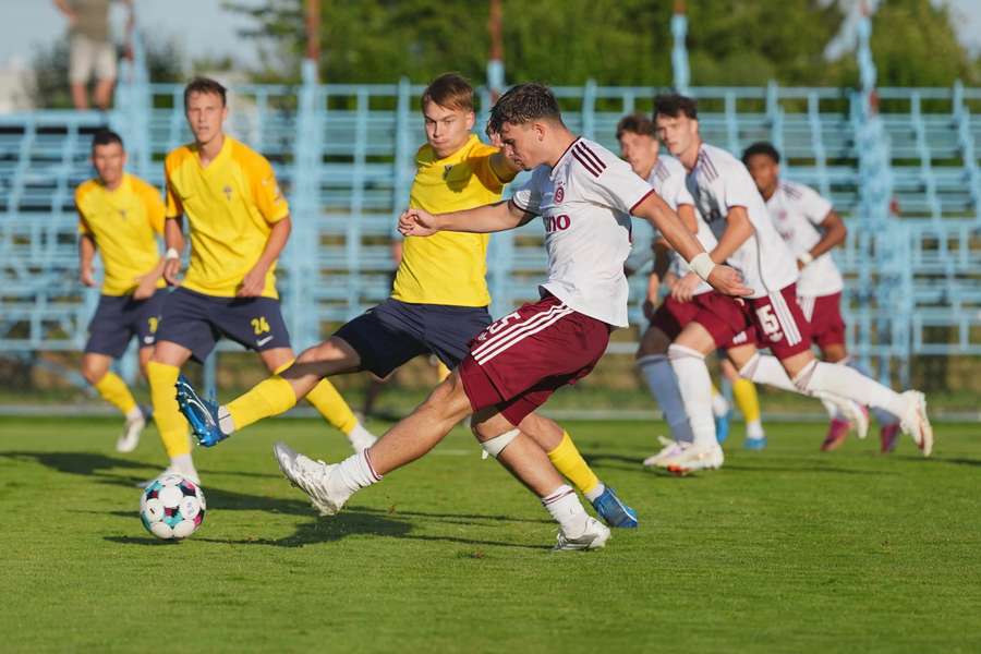 Katastrofální začátek sezony. Sparta musí řešit krizi na více frontách, topí se i akademie