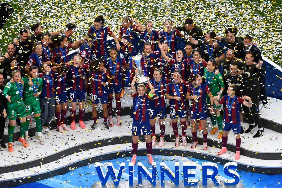 Barcelona defende título da Liga dos Campeões feminina