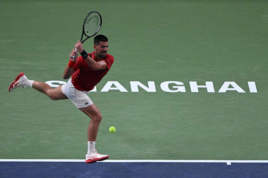 Udany powrót Djokovicia w Szanghaju, Serb w dwóch setach pokonał Cilicia