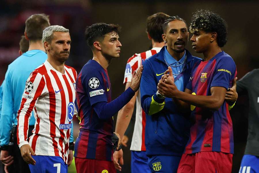 Raphinha nebyl s výkony sudích vůbec spokojený.