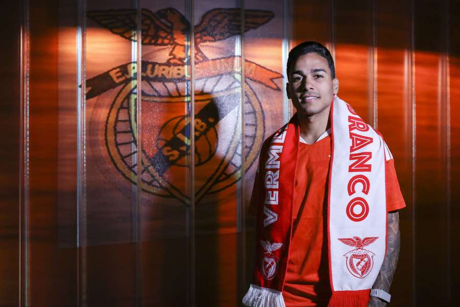 Cléber Souza assinou com o Benfica até 2028 Cléber Souza assinou com o Benfica até 2028